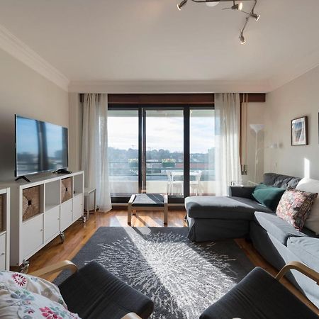Lovelystay - Charming 3Br Flat W/ Free Parking In Devesas Βίλα Νόβα ντε Γκάια Εξωτερικό φωτογραφία