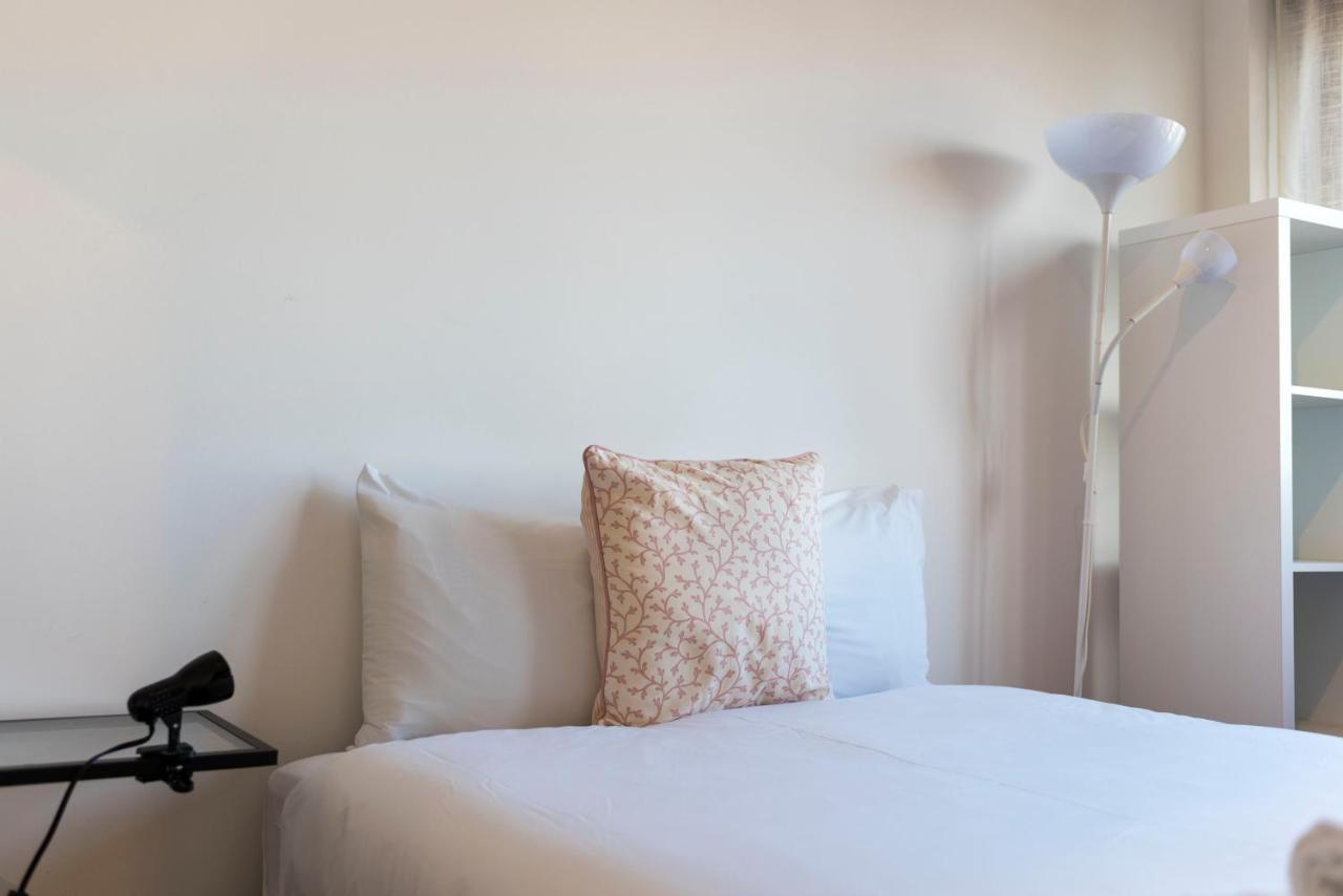 Lovelystay - Charming 3Br Flat W/ Free Parking In Devesas Βίλα Νόβα ντε Γκάια Εξωτερικό φωτογραφία