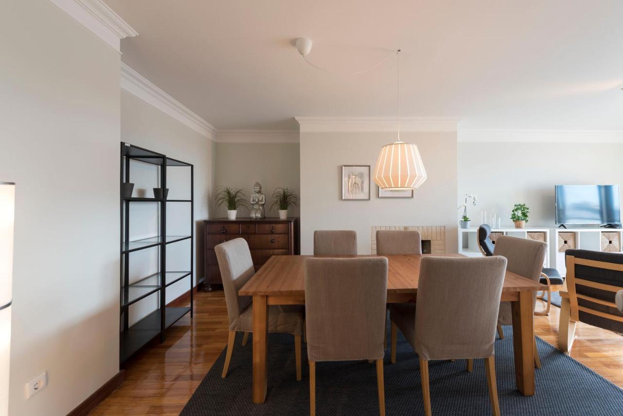 Lovelystay - Charming 3Br Flat W/ Free Parking In Devesas Βίλα Νόβα ντε Γκάια Εξωτερικό φωτογραφία