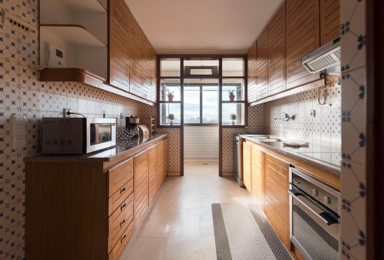 Lovelystay - Charming 3Br Flat W/ Free Parking In Devesas Βίλα Νόβα ντε Γκάια Εξωτερικό φωτογραφία